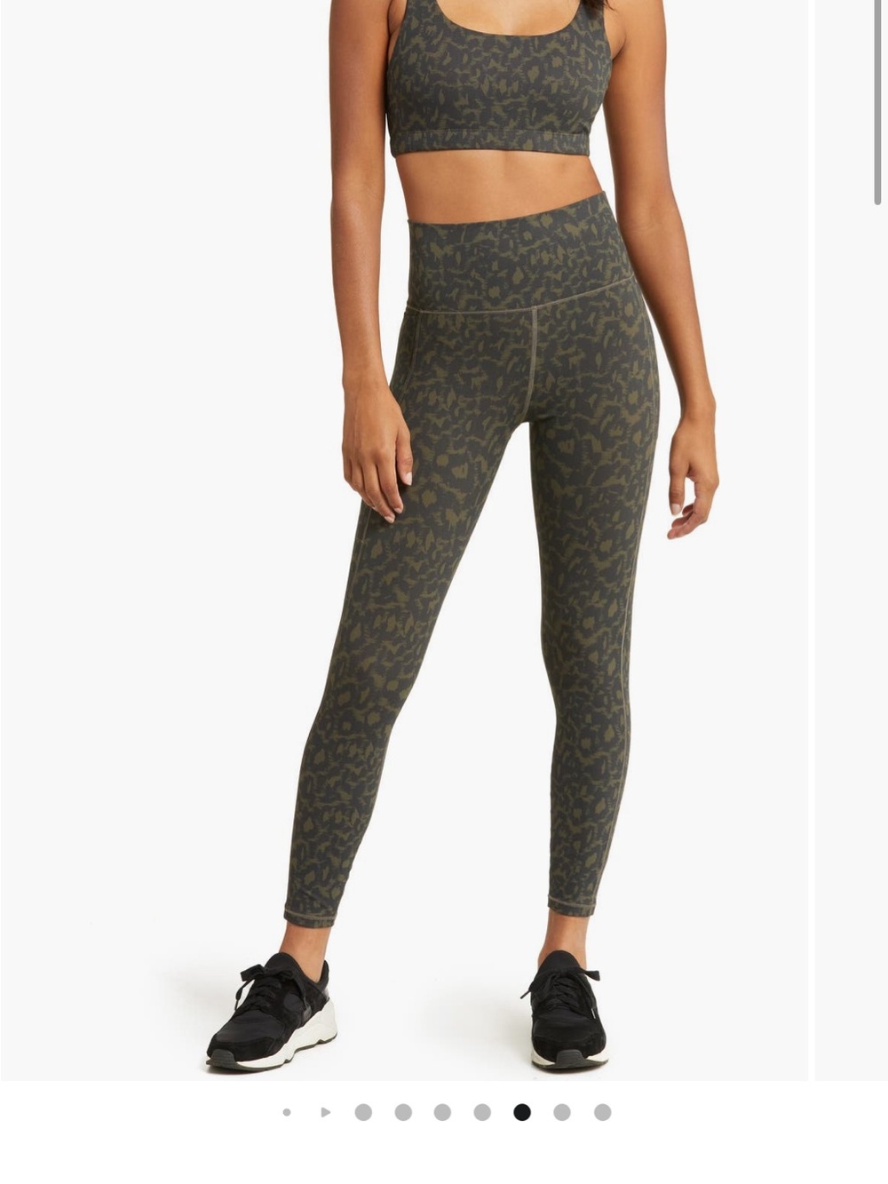 Vuori women’s studio pocket legging in cocoa spot size small